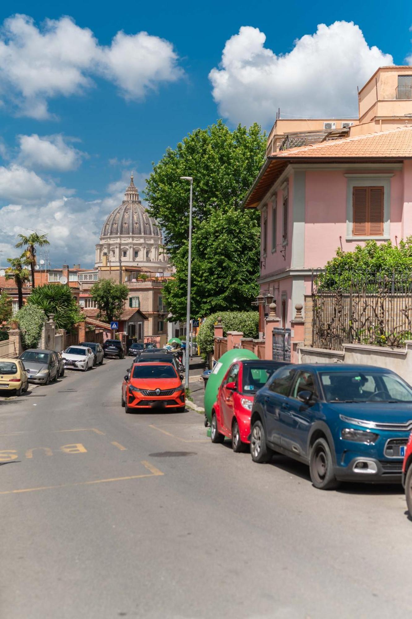 Suityrhome San Pietro 99 Рим Екстериор снимка
