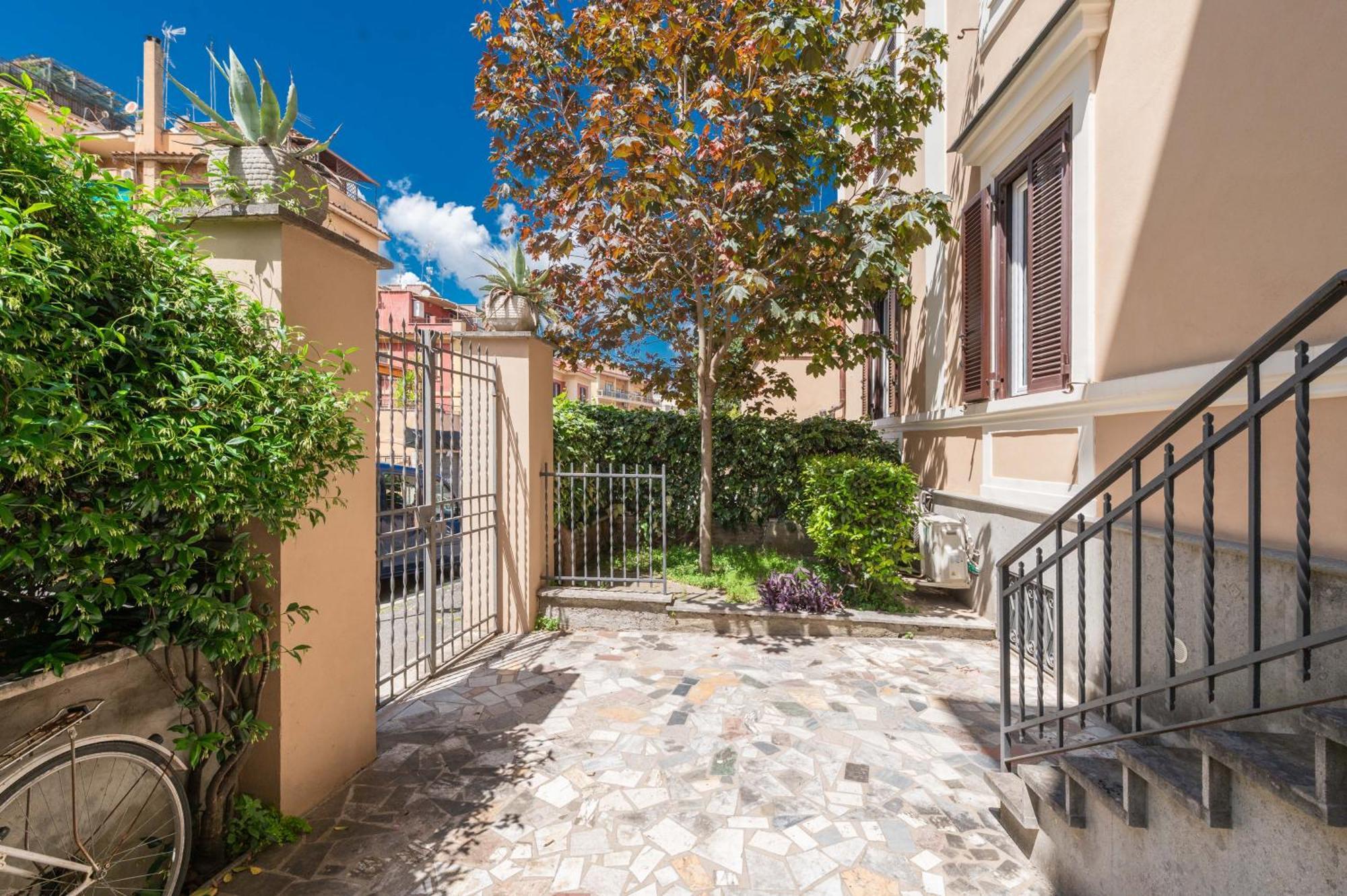 Suityrhome San Pietro 99 Рим Екстериор снимка